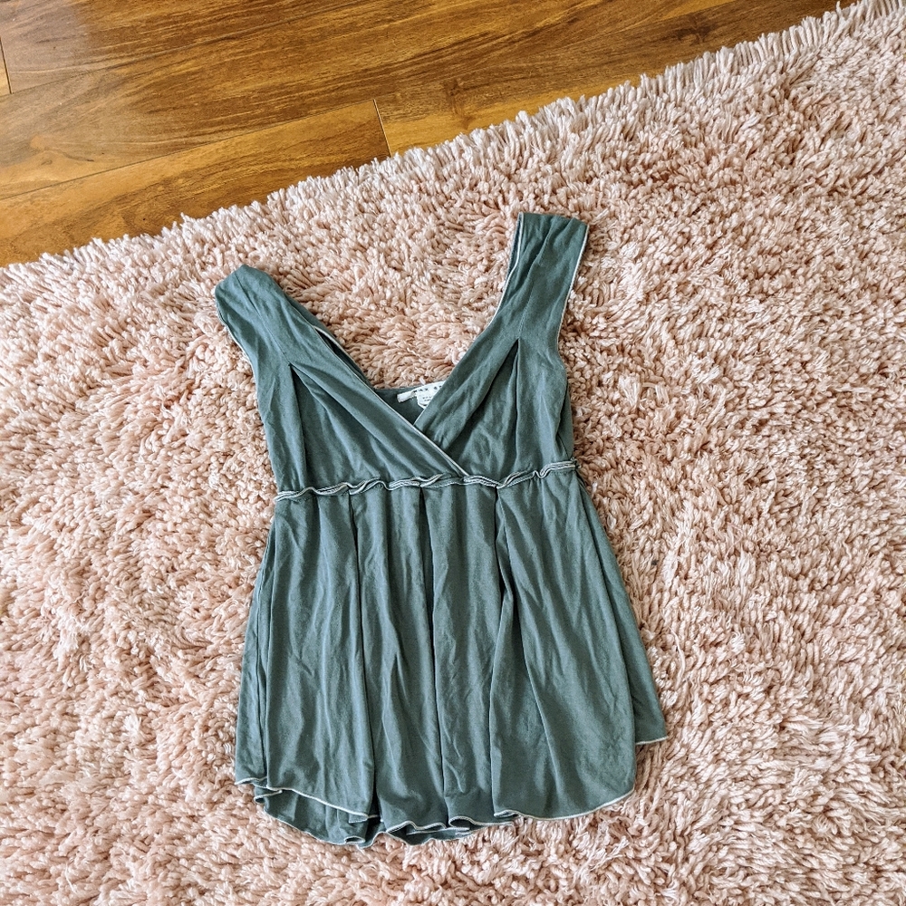 🌼Max Studio Sleeveless top Size X Small